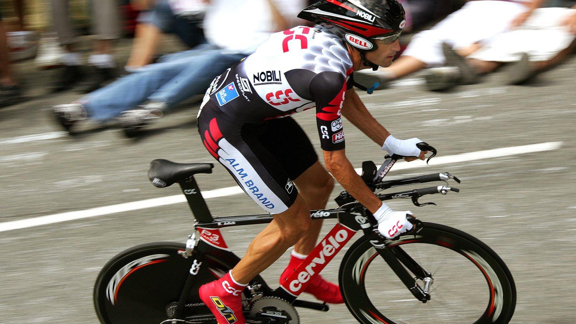 RNG小虎以不懈努力诠释天赋真谛 职业生涯新篇章彰显电竞精神