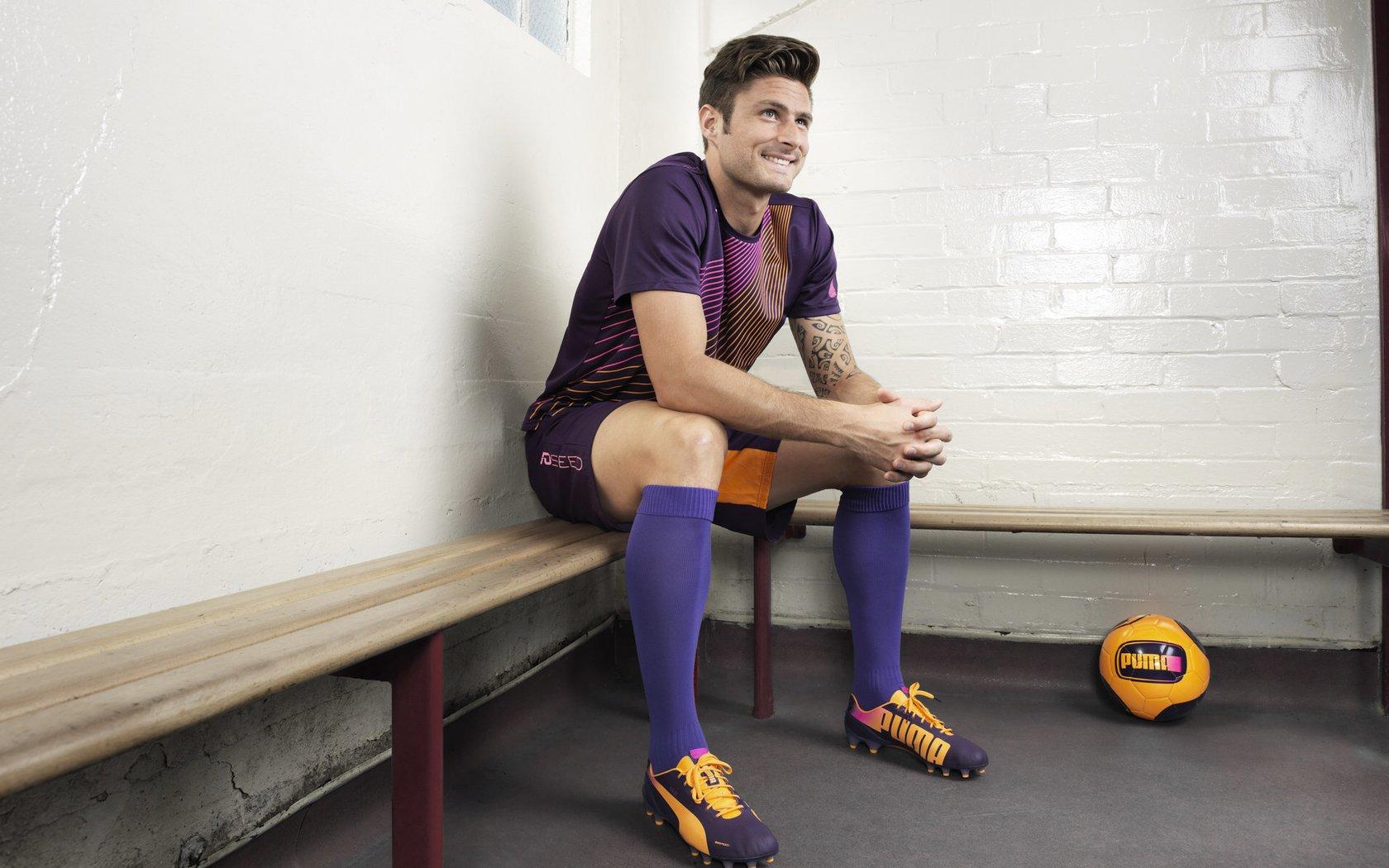 法甲妖星闪耀！什维利四场两球引爆豪门争夺战，梅斯新核成转会市场焦点